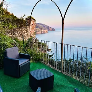 Casa vacanze Il Grecale - Confirenthouse, Corniglia